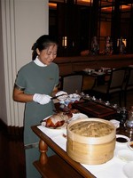Waitress preparing P